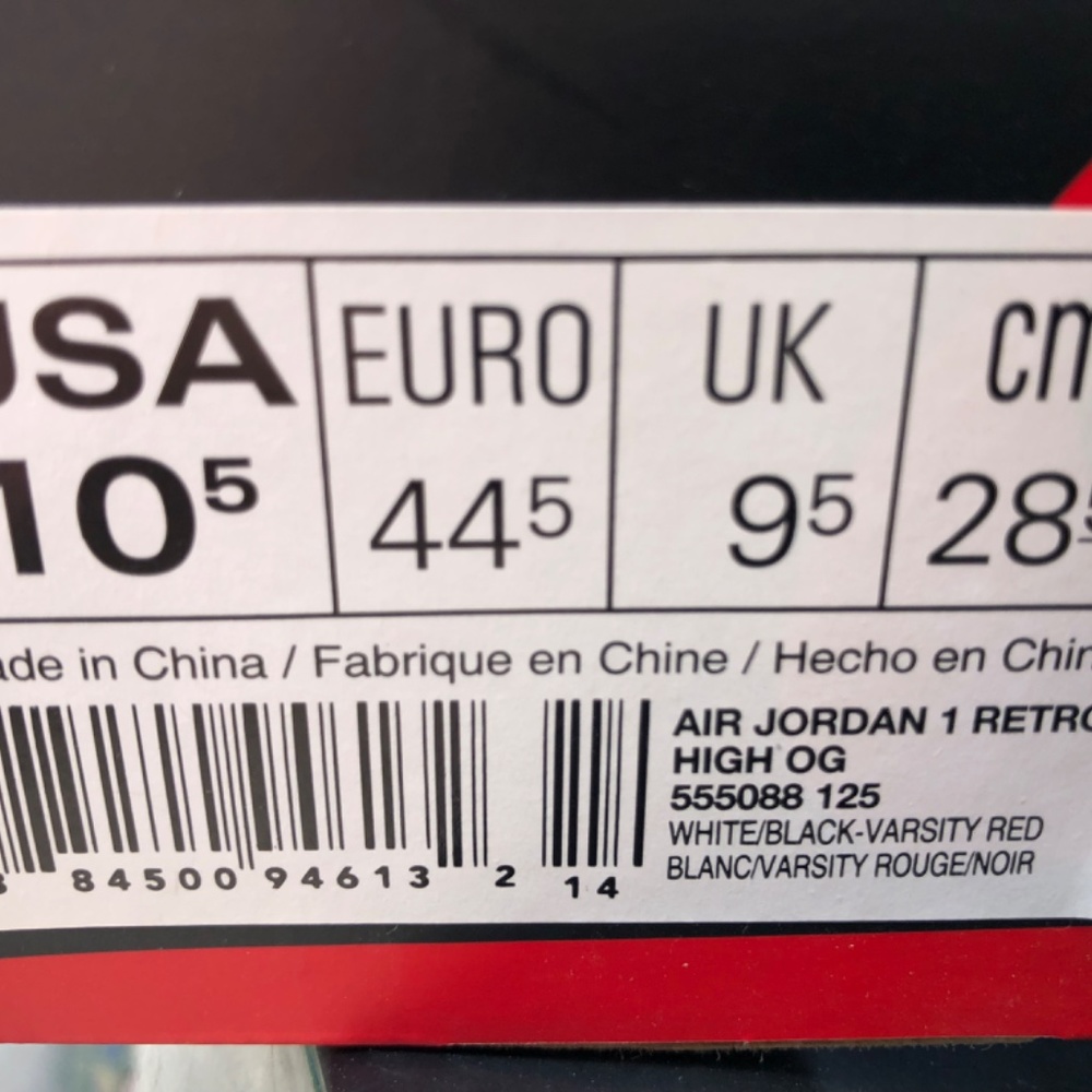 Air Jordan 1 Retro High OG - Picture 7 of 14